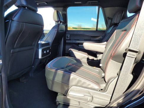 Used 2024 Ford Expedition Limited image 29
