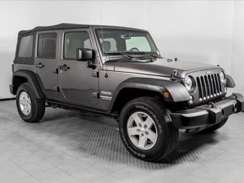 Used 2017 Jeep Wrangler Unlimited Sport w/ Quick Order Package 23S AWD/4WD image 11