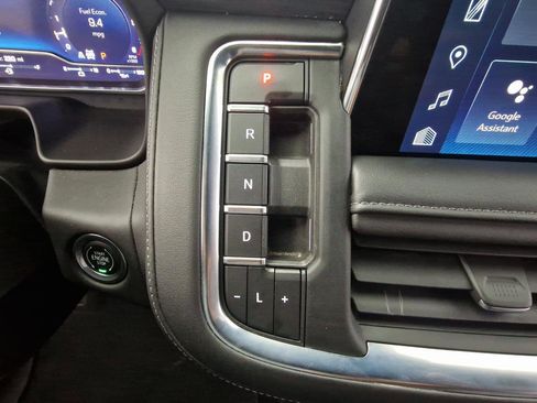 Used 2023 Chevrolet Suburban LT image 20