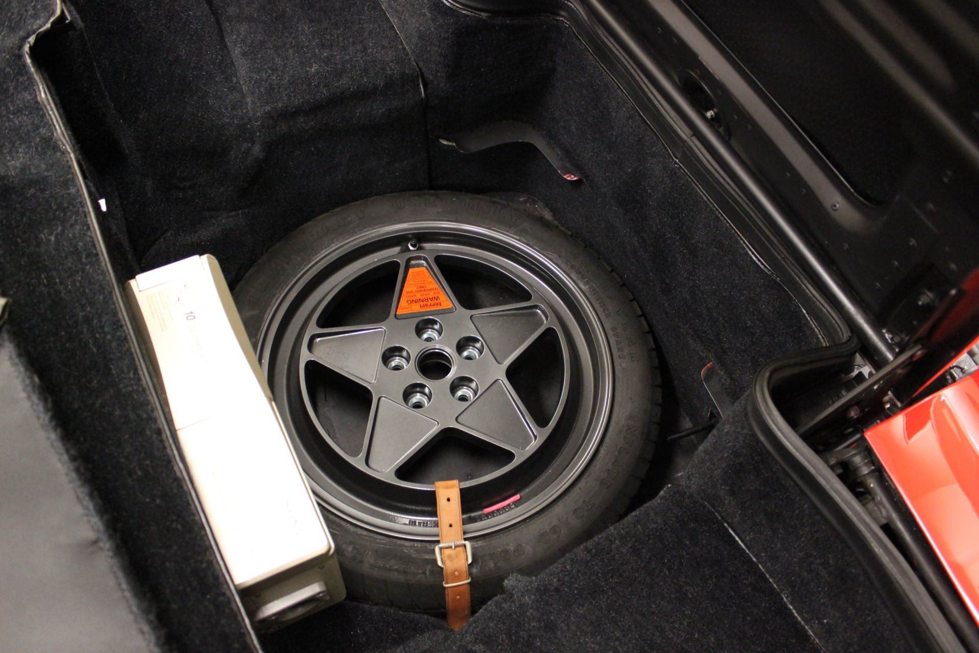 Used 1989 Ferrari Testarossa RWD image 23