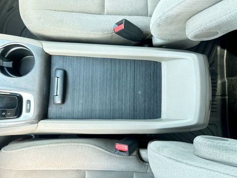 Used 2018 Honda Pilot EX image 21