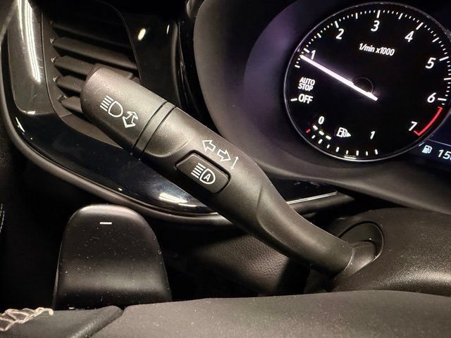 Used 2023 Buick Envision Avenir AWD/4WD image 28