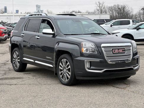 Used 2017 GMC Terrain Denali image 6