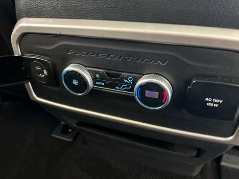 Used 2022 Ford Expedition XLT AWD/4WD image 35