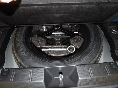 Used 2020 Subaru Crosstrek 2.0i Premium image 19