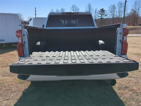 Used 2024 Chevrolet Silverado 2500 High Country w/ Technology Package image 24