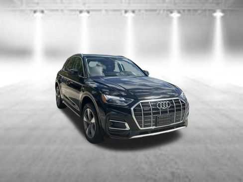 Used 2023 Audi Q5 2.0T Premium Plus w/ Premium Plus Package AWD/4WD image 7