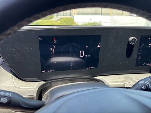 Used 2025 Buick Encore GX Preferred FWD image 39