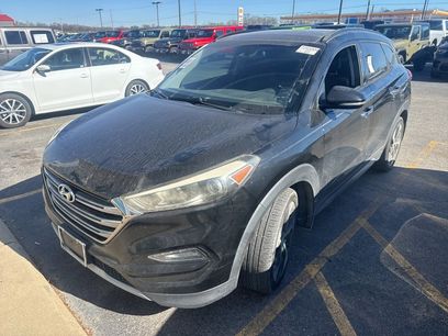 Used 2017 Hyundai Tucson Limited w/ Limited Ultimate Package 03