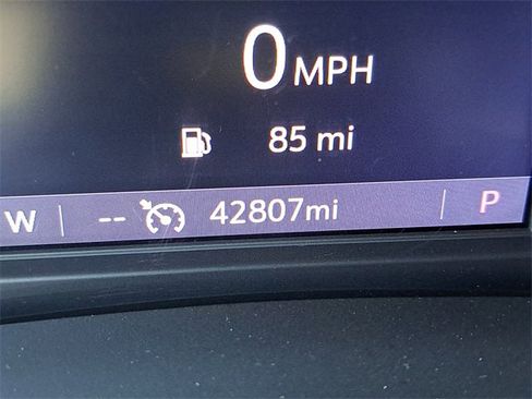 Used 2023 Buick Enclave Essence w/ Experience Buick Package image 18