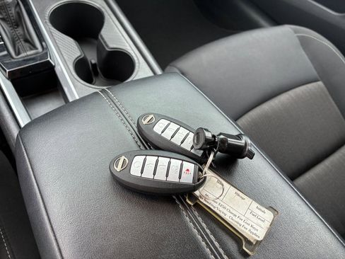 Used 2025 Nissan Altima 2.5 SV image 21