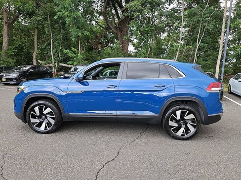 Certified 2025 Volkswagen Atlas Cross Sport SEL AWD/4WD image 8