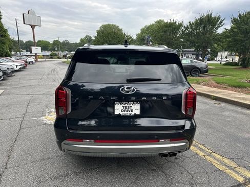 Used 2023 Hyundai Palisade Calligraphy FWD image 7