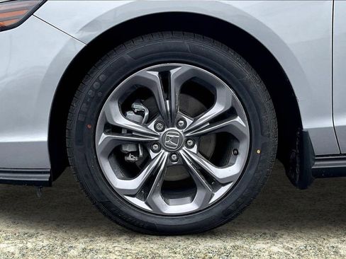 Used 2024 Honda Accord EX image 33