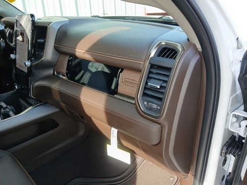 New 2026 RAM 2500 Limited image 32