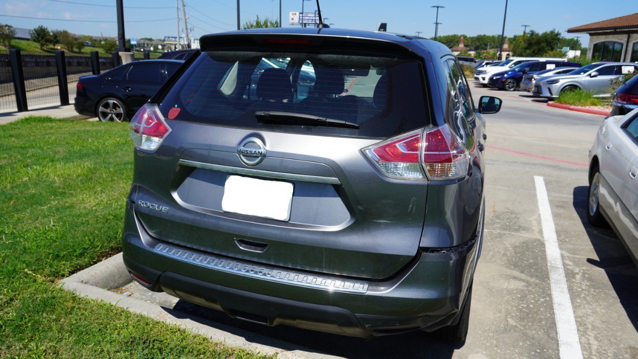 Used 2016 Nissan Rogue S FWD image 5