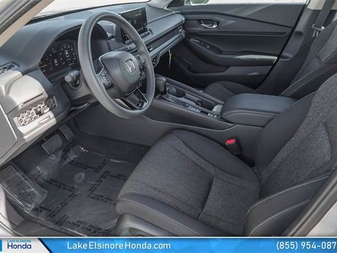 Certified 2025 Honda Accord SE image 15