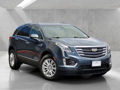 Used 2019 Cadillac XT5 FWD image 1