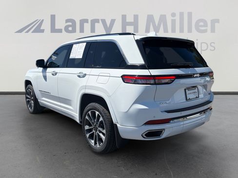 Used 2022 Jeep Grand Cherokee Overland AWD/4WD image 3