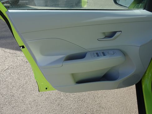 New 2026 Hyundai Kona SE AWD/4WD image 12