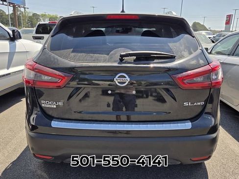 Used 2022 Nissan Rogue Sport SL image 3