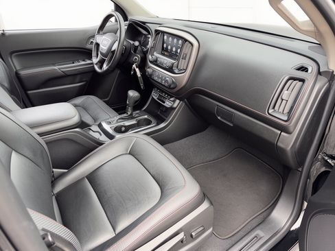 Used 2020 GMC Canyon All Terrain AWD/4WD image 30