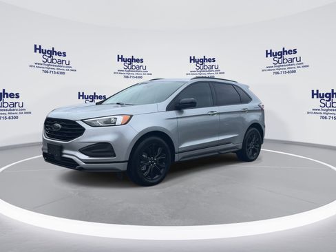 Used 2024 Ford Edge SE w/ Black Appearance Package image 6