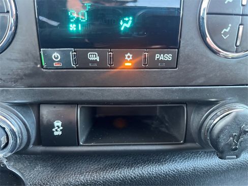 Used 2013 Chevrolet Silverado 1500 LT image 35