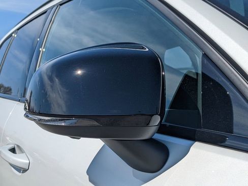 New 2025 Volvo XC40 B5 Ultra w/ Climate Package image 11