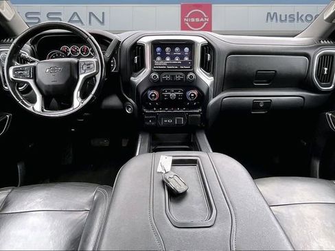 Used 2020 Chevrolet Silverado 1500 RST AWD/4WD image 8