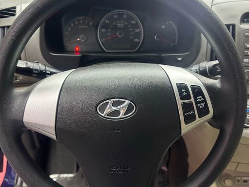 Used 2009 Hyundai Elantra GLS image 13