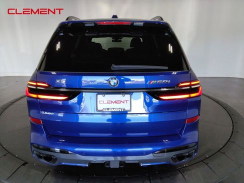 Used 2023 BMW X7 M60i image 6