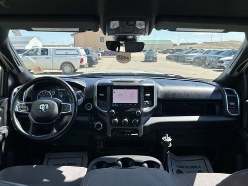Used 2024 RAM 2500 Big Horn AWD/4WD image 12
