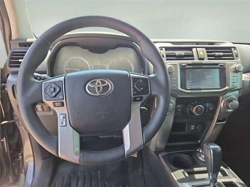 Used 2019 Toyota 4Runner SR5 Premium AWD/4WD image 16