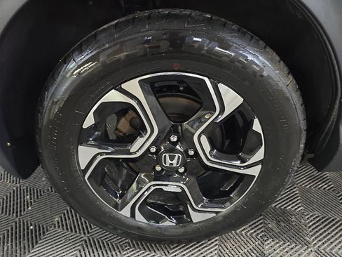 Used 2018 Honda CR-V Touring image 14