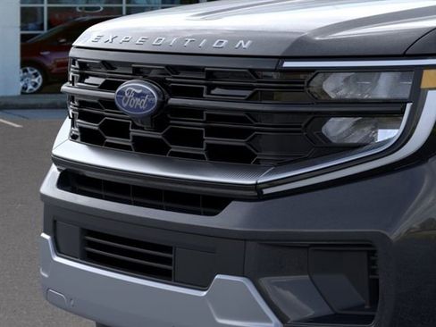 New 2026 Ford Expedition Max Platinum w/ Platinum Ultimate Package AWD/4WD image 17