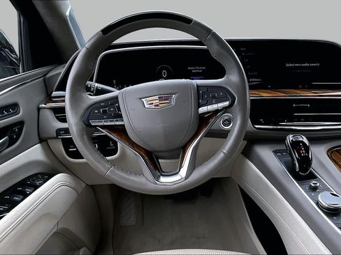 Used 2024 Cadillac Escalade Sport Platinum w/ LPO, ONYX Package AWD/4WD image 10