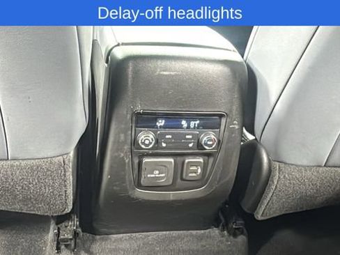 Used 2024 Buick Enclave Premium AWD/4WD image 39