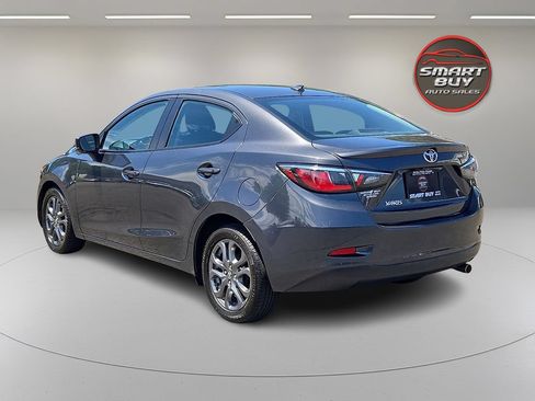 Used 2019 Toyota Yaris LE FWD image 7