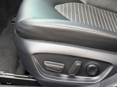 Used 2024 Toyota Camry SE image 24