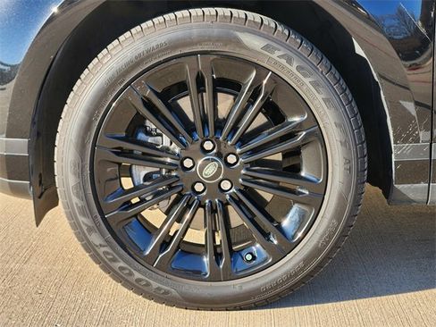 Used 2025 Land Rover Range Rover Evoque S image 10