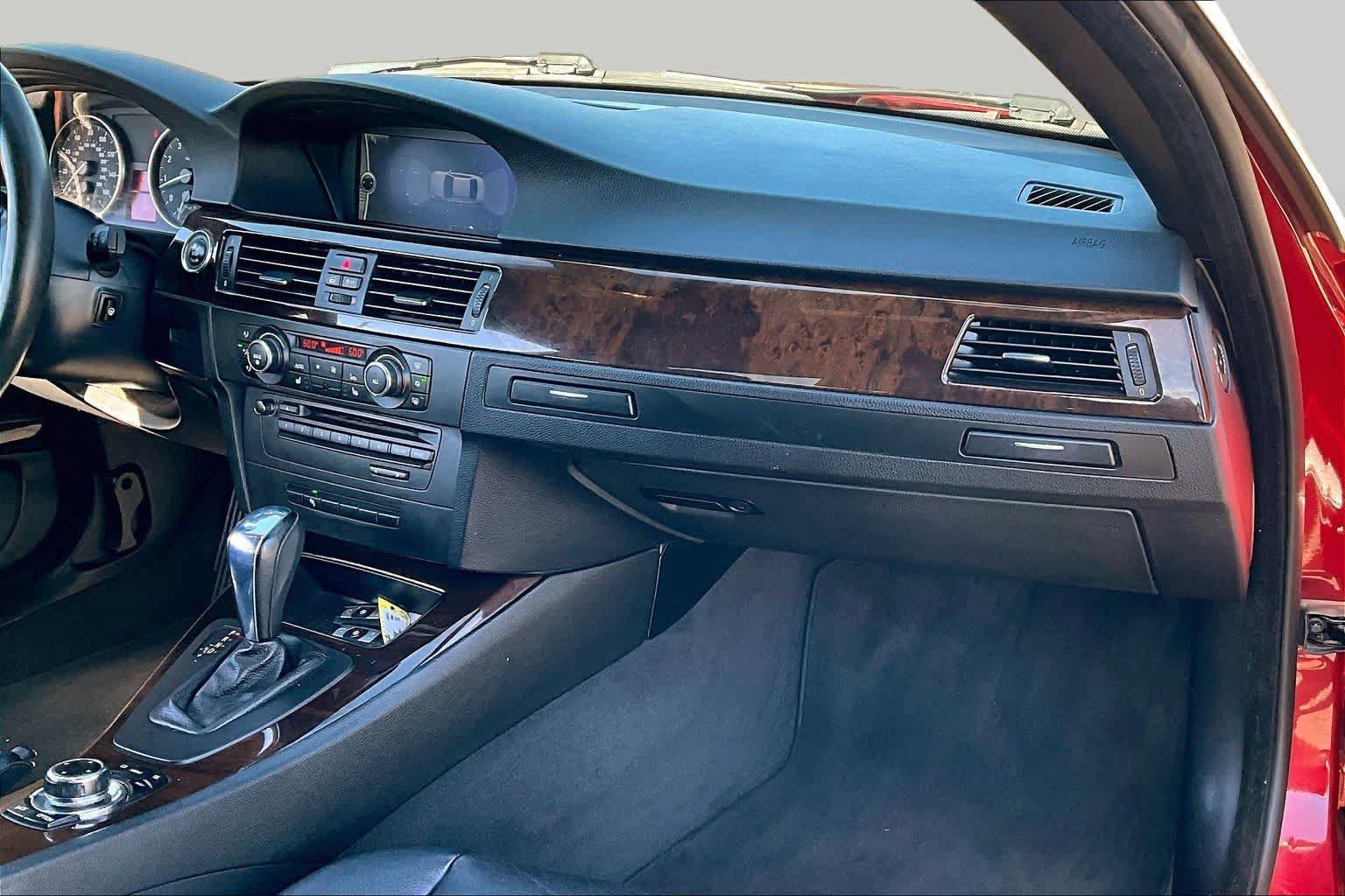 Used 2012 BMW 328i Convertible RWD image 18