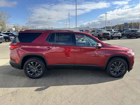 Used 2020 Chevrolet Traverse RS w/ LPO, Floor Liner Package image 11