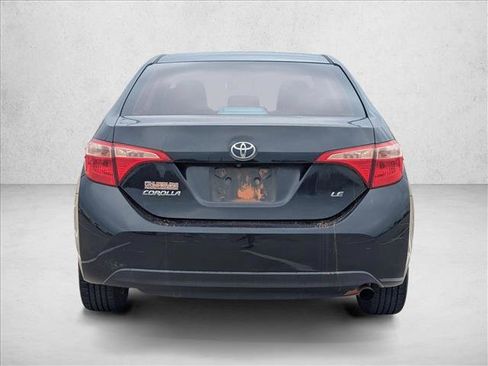 Used 2017 Toyota Corolla LE image 6