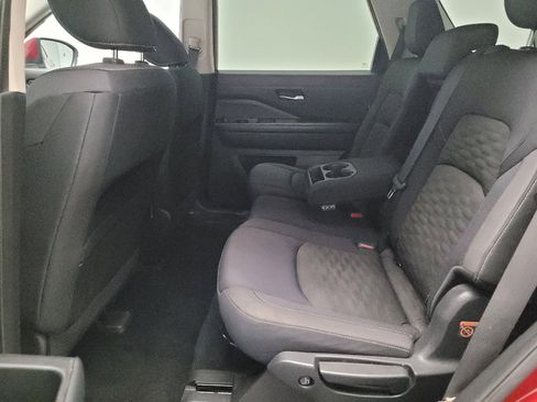 Used 2022 Nissan Pathfinder SV FWD image 18