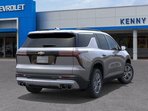 New 2026 Chevrolet Traverse LT image 4