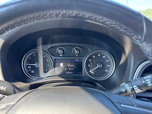 Used 2020 Buick Enclave Essence w/ Sound and Sites Package AWD/4WD image 44