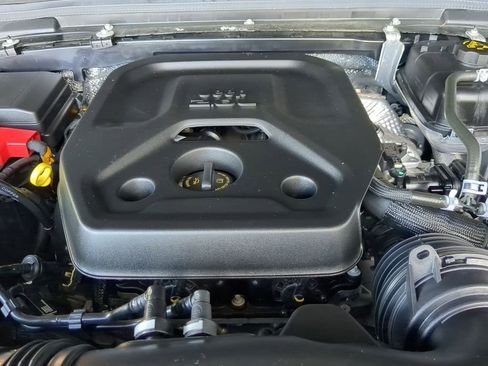 Used 2024 Jeep Wrangler Unlimited Rubicon 4xe image 10