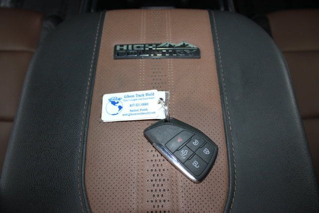 Used 2024 Chevrolet Silverado 2500 High Country w/ Technology Package AWD/4WD image 34