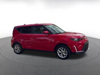 Used 2025 Kia Soul LX w/ LX Technology Package video 2